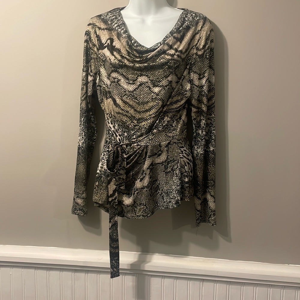Joseph ribkoff beautiful, black and gold printed long sleeve women top